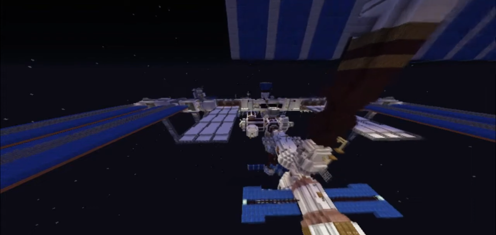 Lo spazio nei mondi cubici: Incredibile dettaglio della ISS in Minecraft