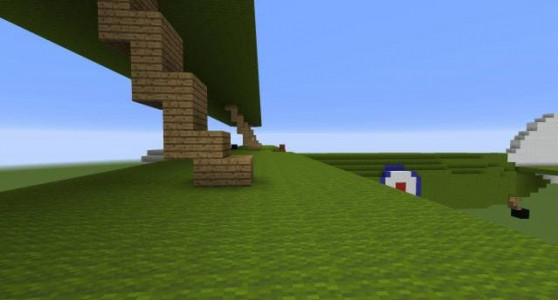 Büyük üç kanatlı uçak