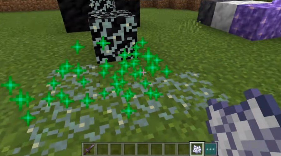 🥝 Download Minecraft PE 1.17.0 APK free: Caves & Cliffs for Android