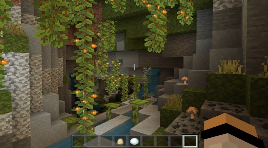 Download Minecraft PE 1.17.10.20 apk free: Caves & Cliffs